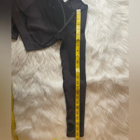 Gymshark Compression Crop Top Black Size Small - Picture 7 of 8